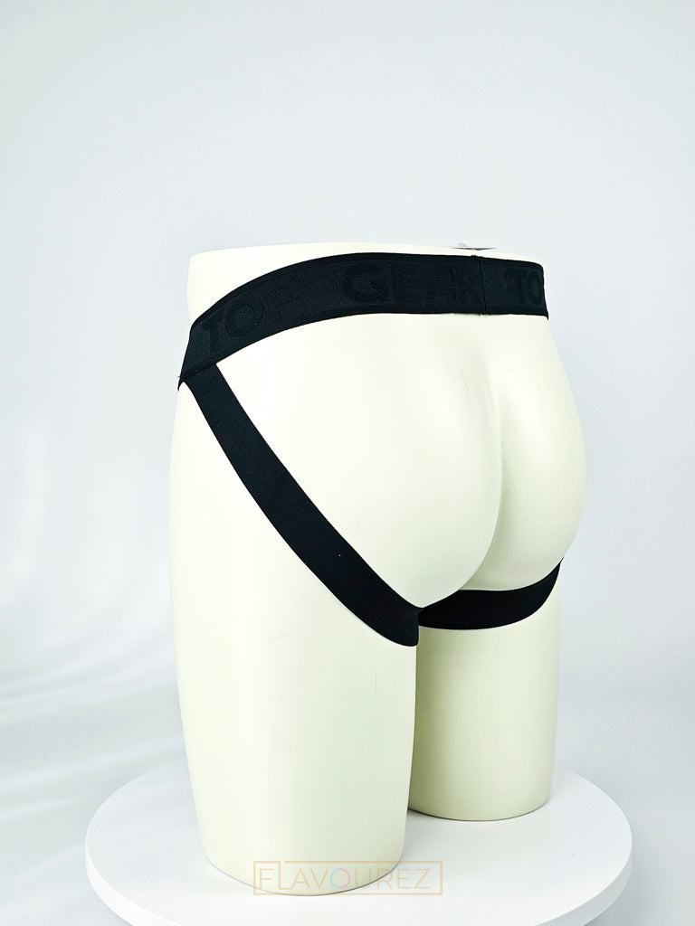 Sexy zwarte fetish jockstrap. Ontworpen door TOF Paris. Perfect voor een fetish party. Sexy zwarte fetish jockstrap. Ontworpen door TOF Paris. Perfect voor een fetish party. Perfect voor gay mannen en te koop bij Flavourez.