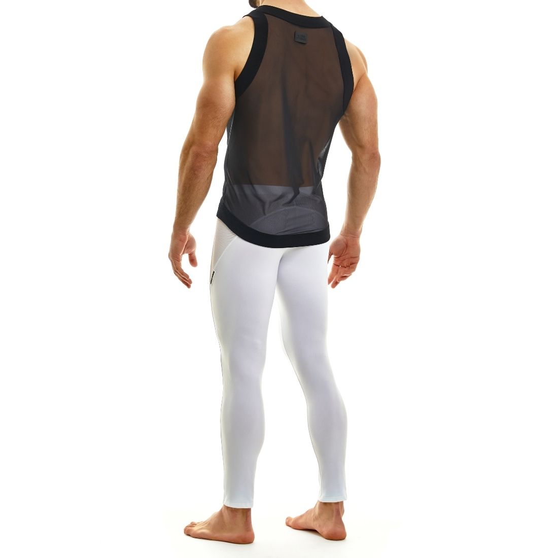 Luxe zwarte tank top ontworpen door Modus Vivendi voor gay mannen en te koop bij Flavourez.