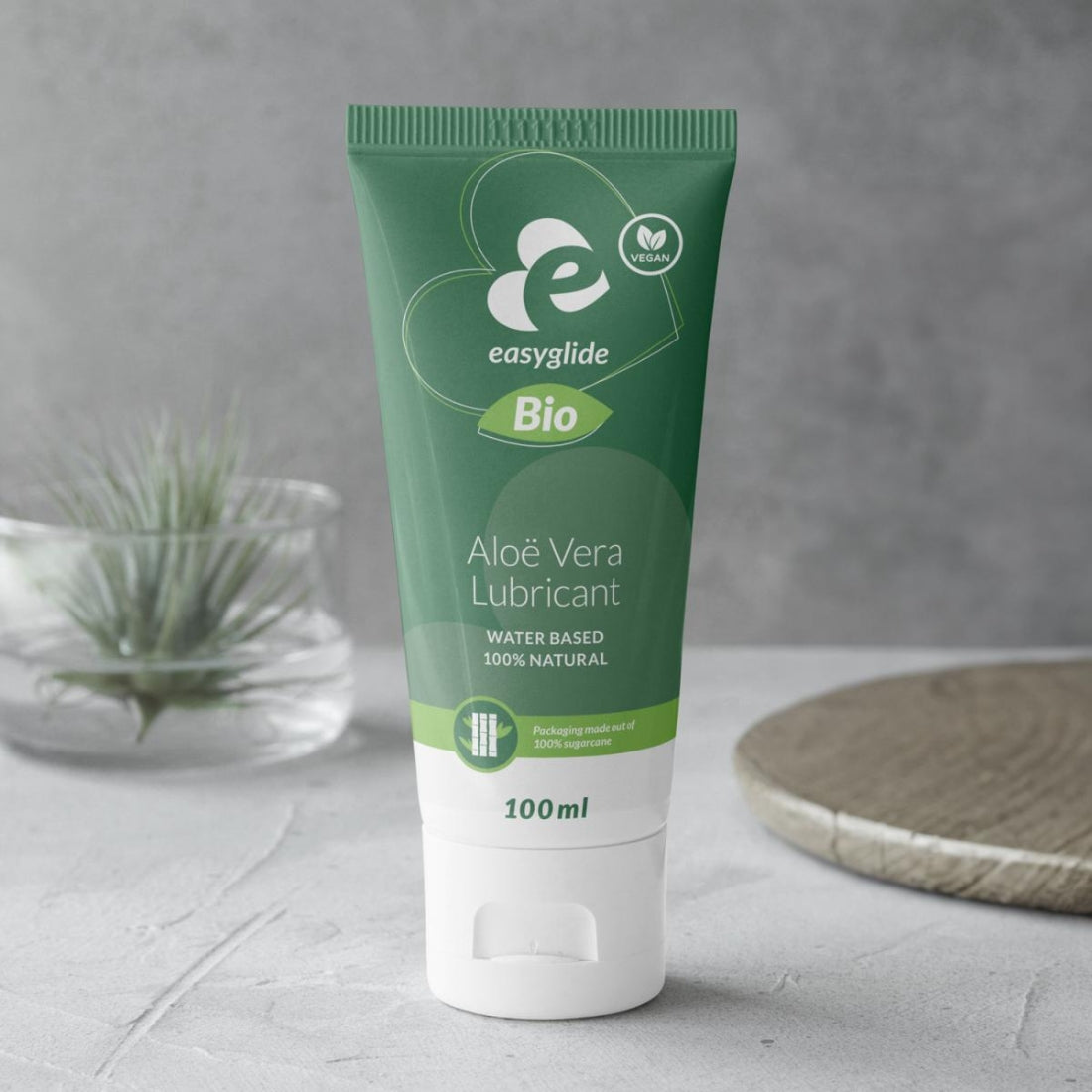 Tube met 100ml Bio & Natural Aloe Vera glijmiddel van EasyGlide. Te koop bij Flavourez.