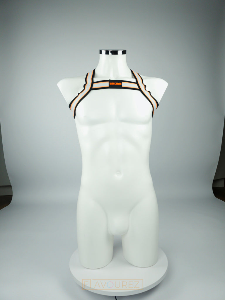Sexy wit harnas met Neonoranje en zwarte strepen, van het merk Barcode, te koop bij Flavourez