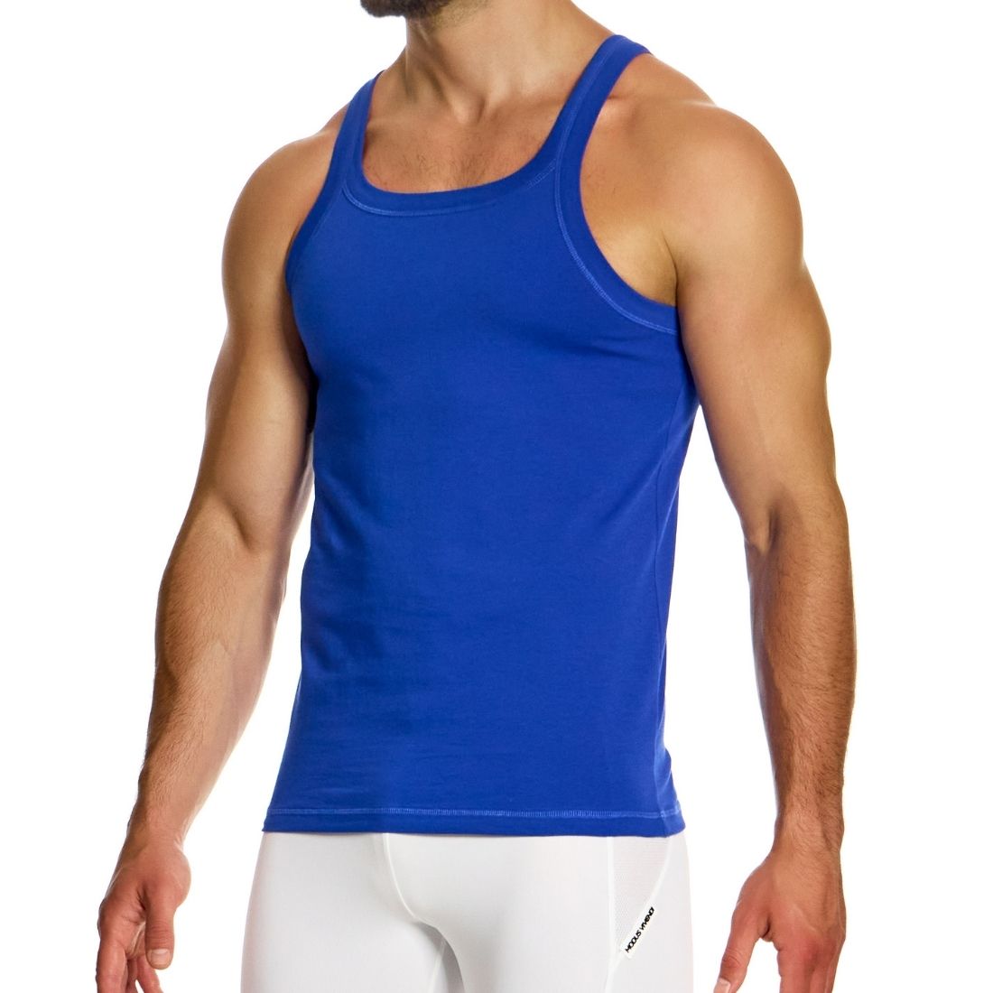 Blauwe tank top ontworpen door Modus Vivendi voor gay mannen en te koop bij Flavourez.