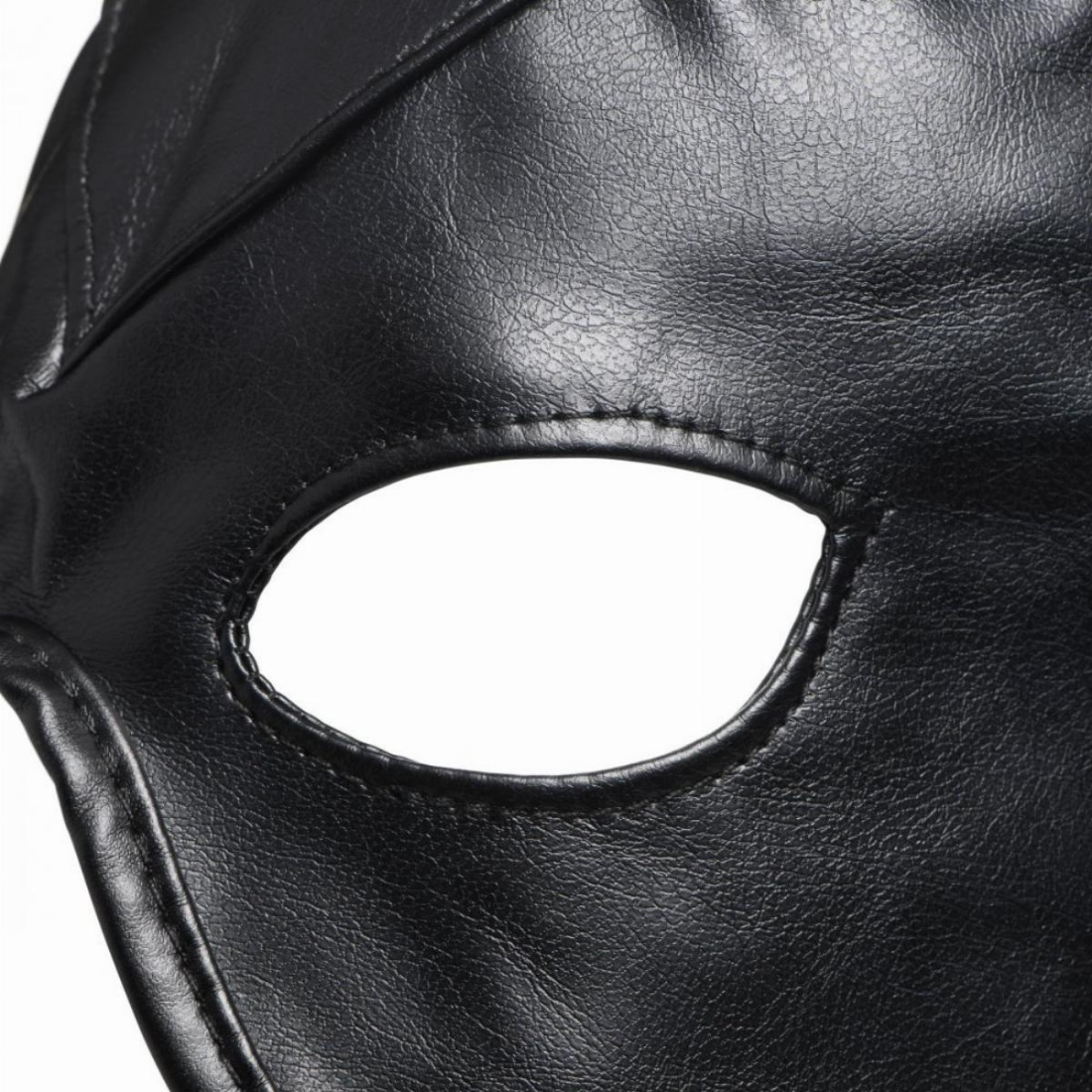 Zwart Dungeon Demon Bondage Masker Met Hoorns van Master Series. Perfect voor gay mannen en te koop bij Flavourez.