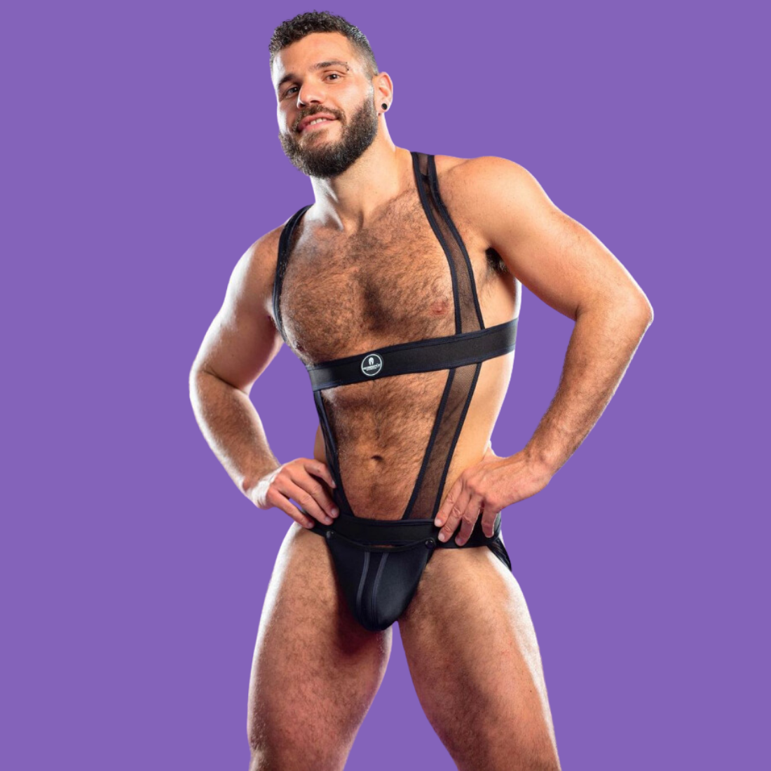 Zwarte gay singlet ontworpen door het Italiaanse modehuis Sparta’s Harness, te koop bij Flavourez.