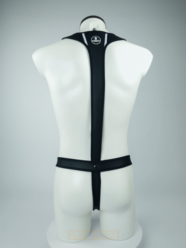 Stoere zwarte heren singlet, ontworpen door het Italiaanse modehuis Sparta’s Harness perfect voor gay mannen en te koop bij Flavourez.