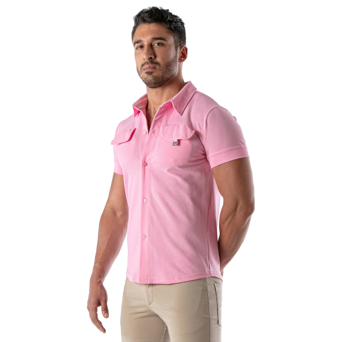 Roze slim fit overhemd met korte mouwen, ontworpen door het Franse Modehuis Tof Paris en te koop bij Flavourez.