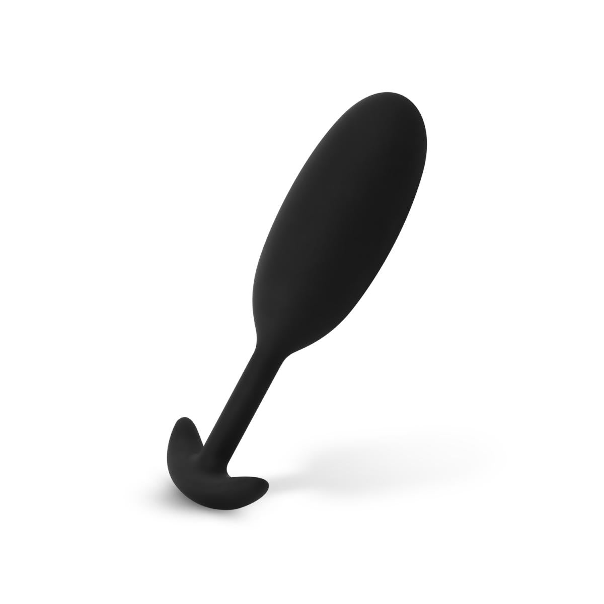Ovale, verzwaarde, zwarte butt plug uit de EasyToys Anal Collection. De butt plug is gemaakt van zachte siliconen en te koop bij Flavourez.