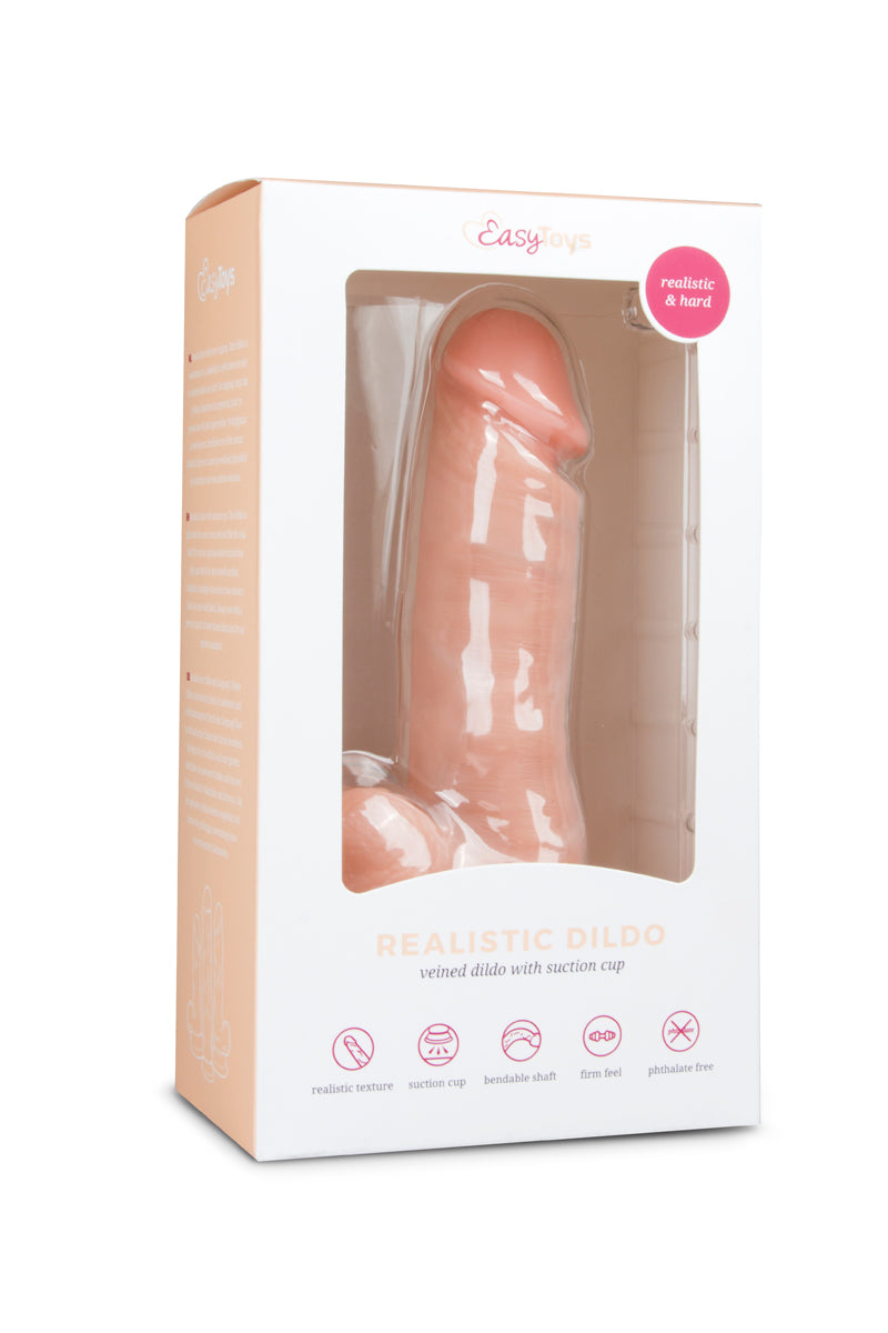 Realistische witte dildo van 17.5 cm met balzak van het merk EasyToys. Perfect voor gay mannen en te koop je bij Flavourez.