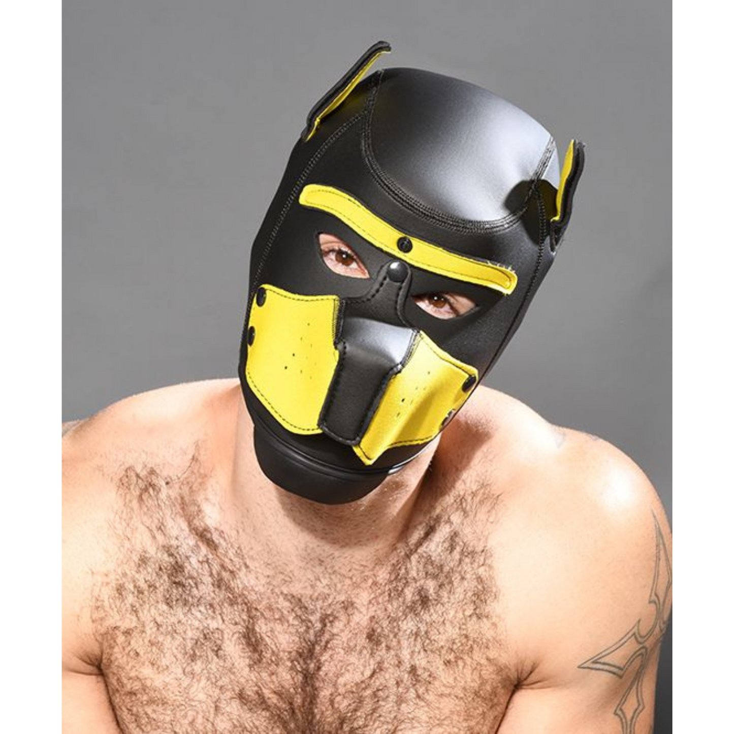Zwart met geel puppy fetish masker voor mannen ontworpen door Andrew Christian en te koop bij Flavourez.
